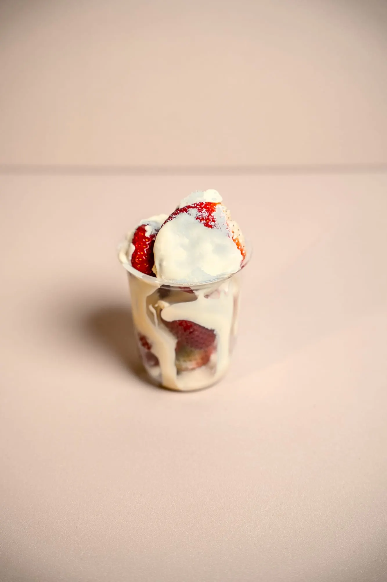 Strawberry Cup: White Chocolate
