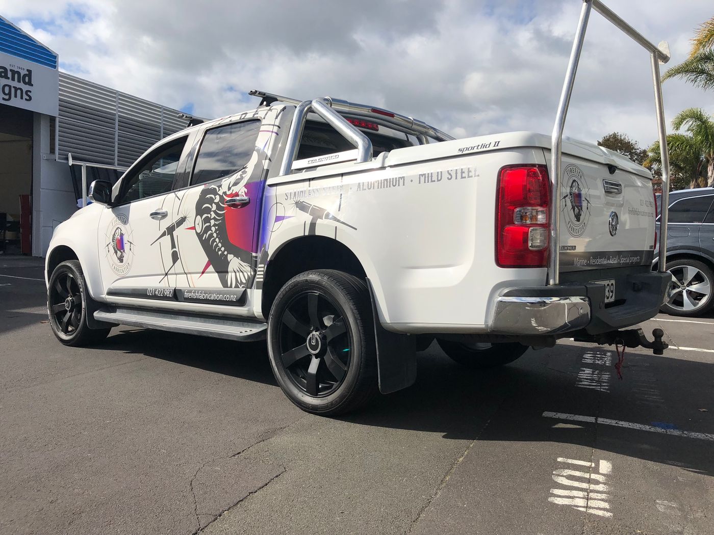 Vehicle Signage & Vehicle Wrapping